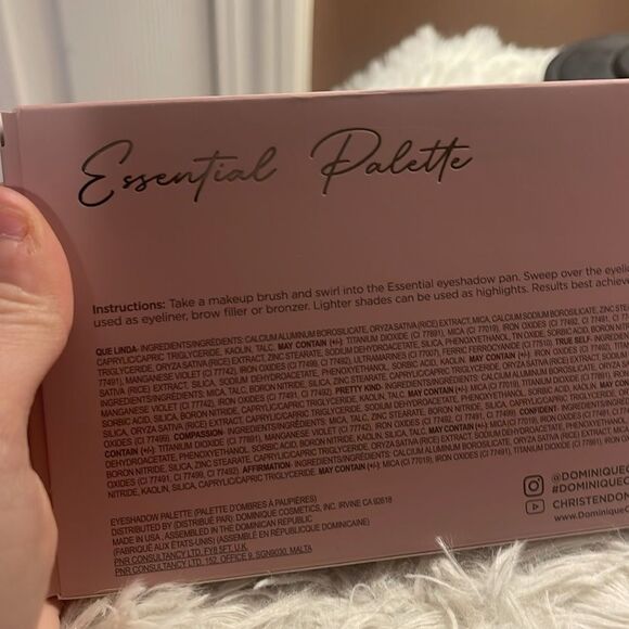 BNIP Dominique Essential Eye Eyeshadow Palette - Picture 2 of 9